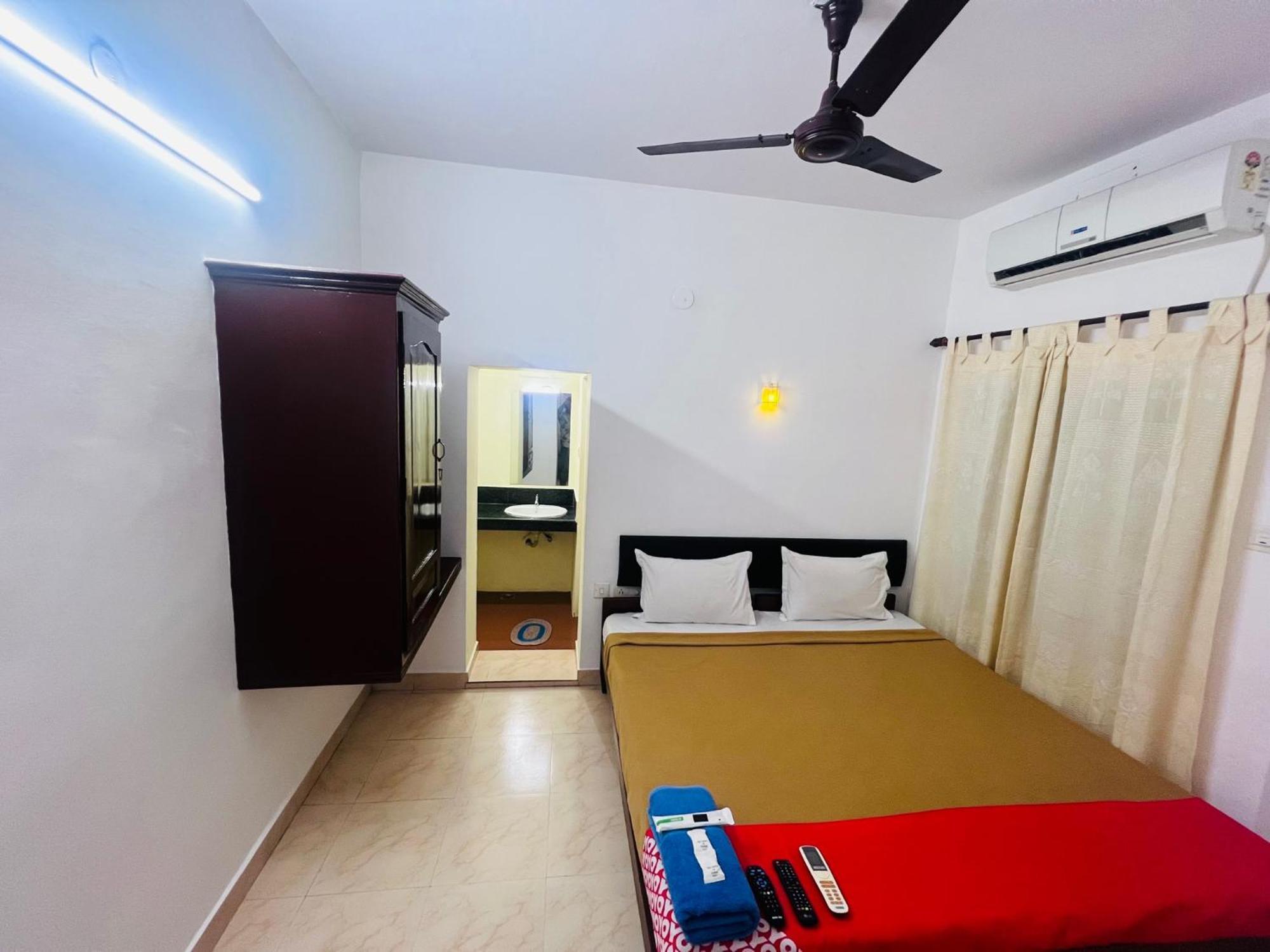 Hotel Sunday - Townhouse Club Airport Trivandrum Thiruvananthapuram Екстериор снимка